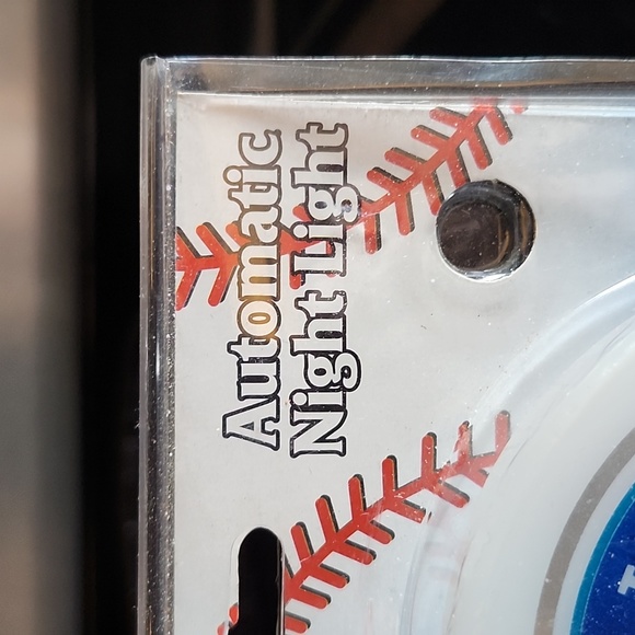 Seattle Mariners Automatic Night Light New in Package - Picture 6 of 9